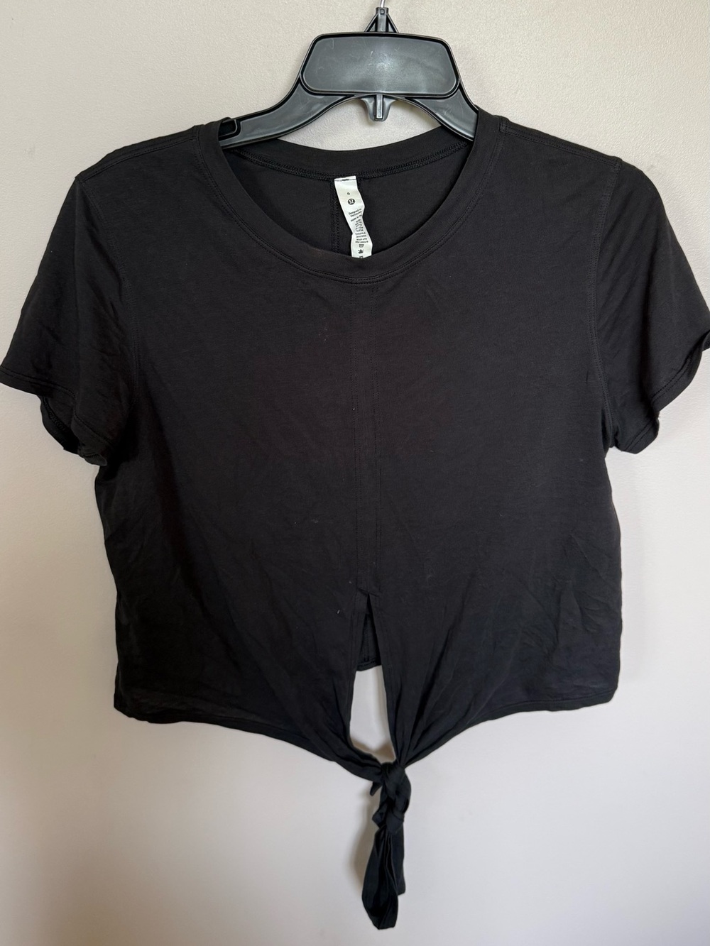 Tie front lululemon tshirt